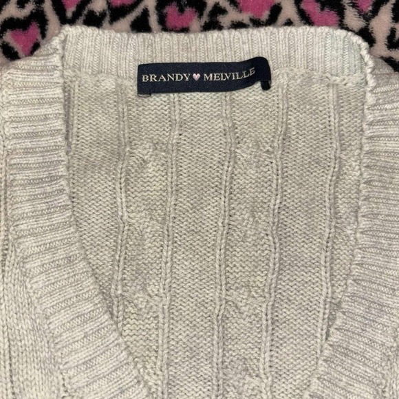 Brandy Melville light cream knitted vest - Picture 2 of 2